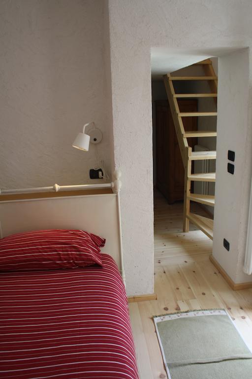 Rifugio Dalco Apartment Сорико Стая снимка